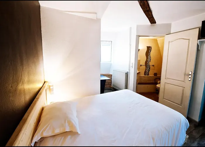 Du Nord Hotel Sainte-Genevieve (Oise)